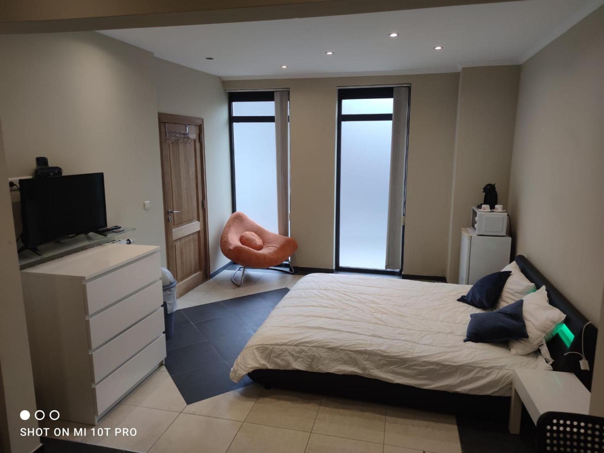 Belle Villa De Luxe Avec 8 Chambres シャルルロワ エクステリア 写真
